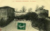 Chatillon-sur-Chalaronne, Chateau, Remparts et tour en 1908 (carte postale ancienne)